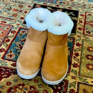 Sketcher snow boot size 6 1/2